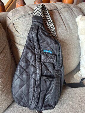 Kavu sling purse